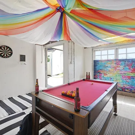 Holiday home Boutique - Hottub - Games - Parking Bristol